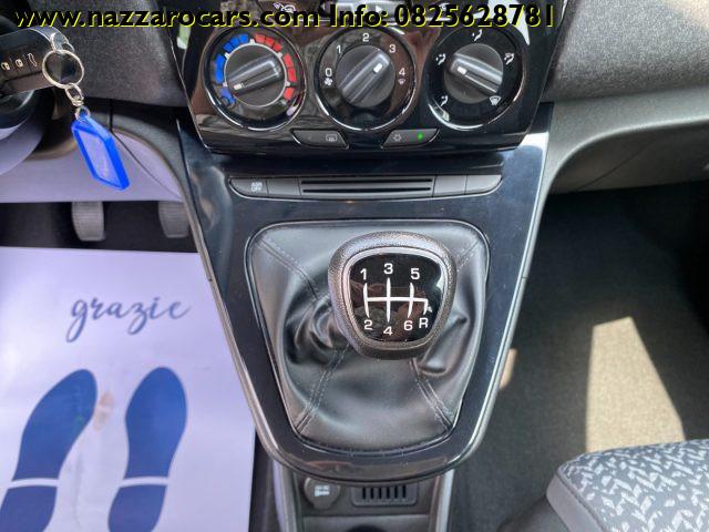 LANCIA Ypsilon 1.0 FireFly 5 porte S&S Hybrid Ecochic Silver