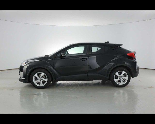 TOYOTA C-HR 1.8 Hybrid E-CVT Business