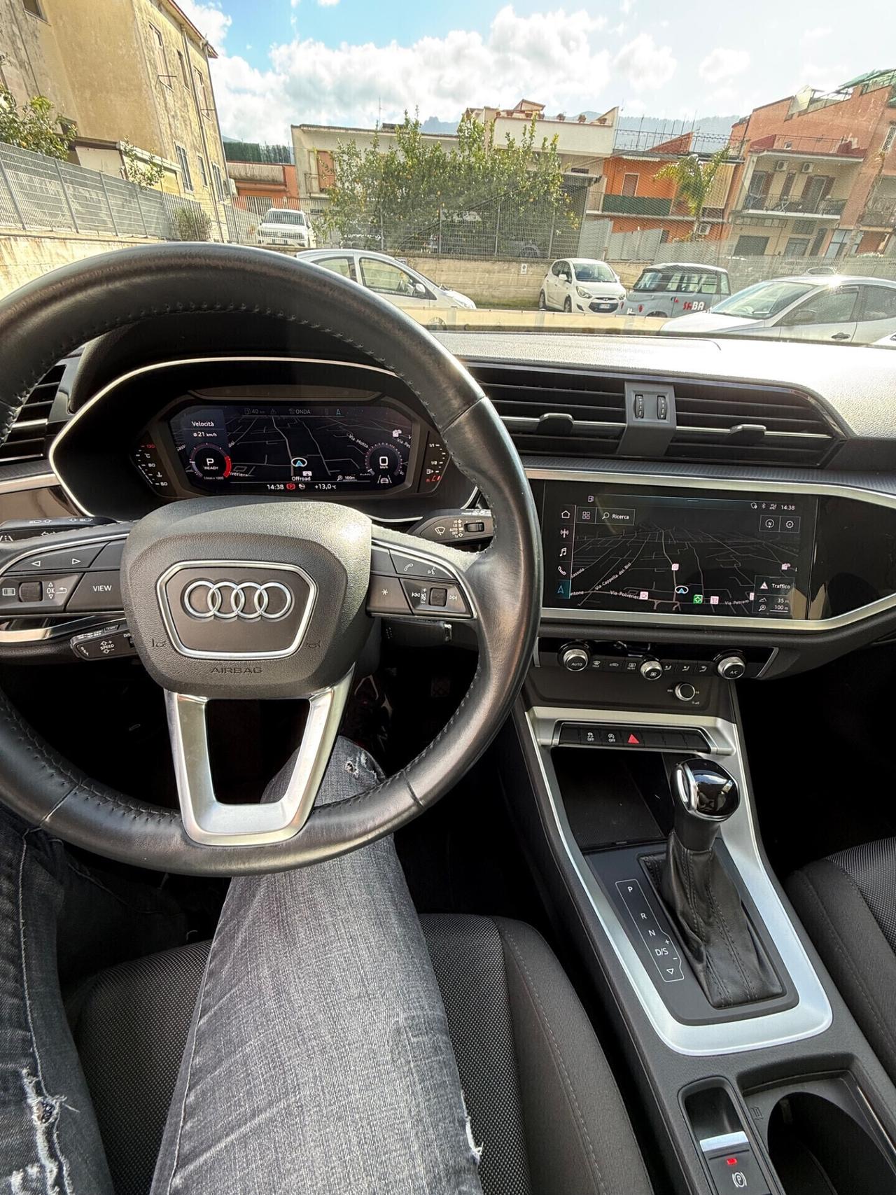 Audi Q3 35 TDI S tronic Business Advanced