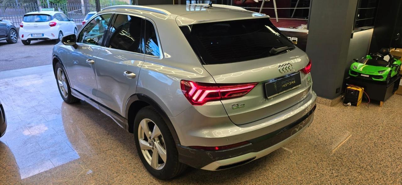 Audi Q3 2.0 TDI 150 CV Sport
