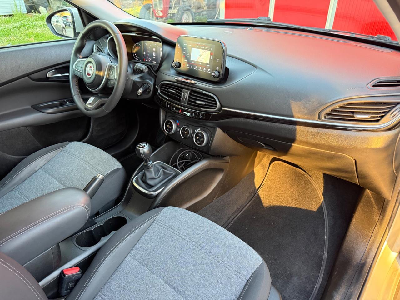 Fiat Tipo 1.6 Mjt S&S 5 porte Cross