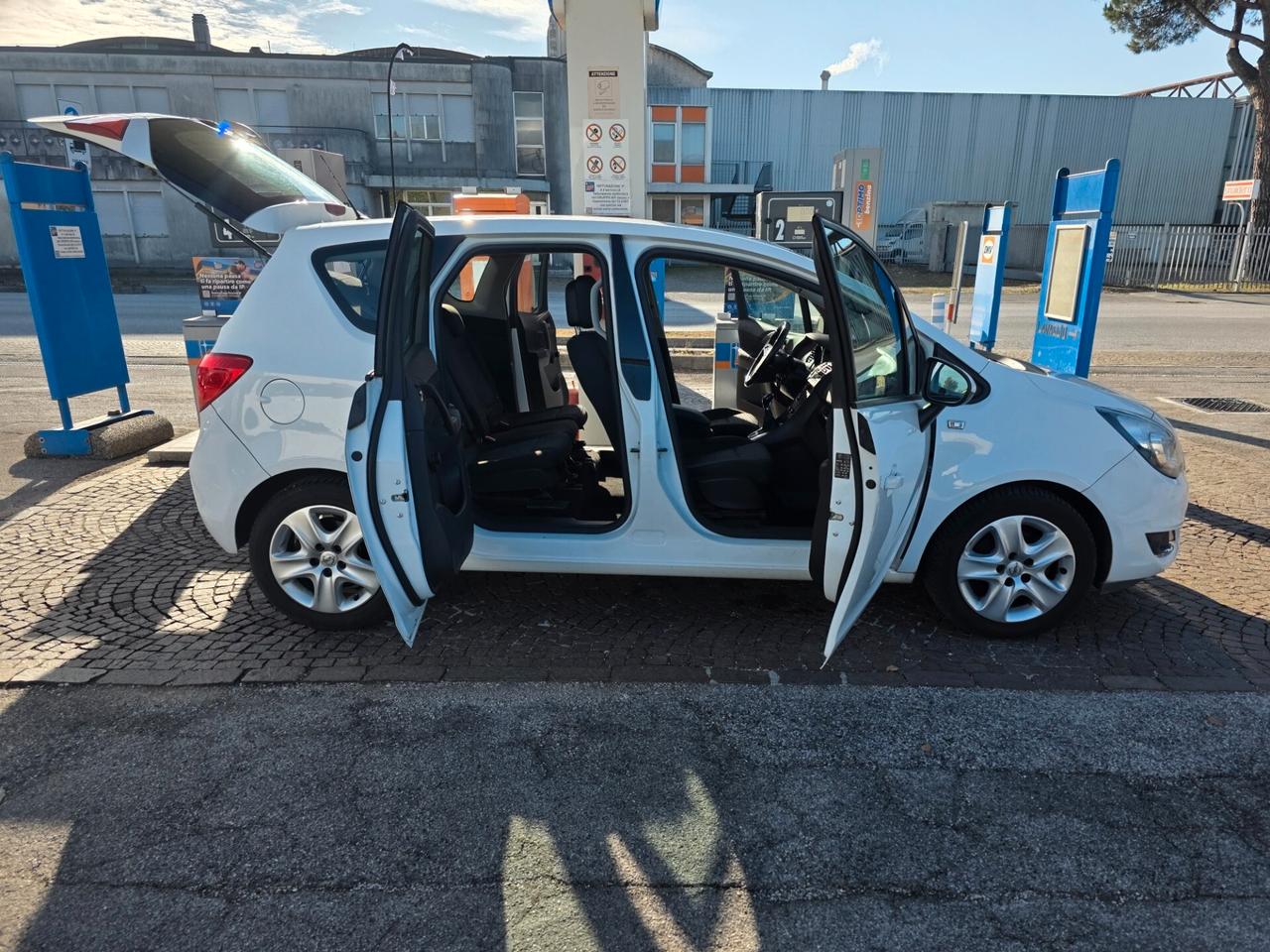 Opel Meriva 1.4 100CV Cosmo con 150.000km Neopatentati ok