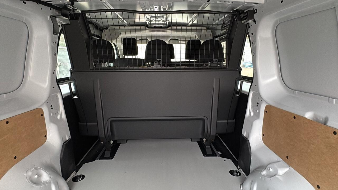 Peugeot EXPERT 6 POSTI AUTOCARRO