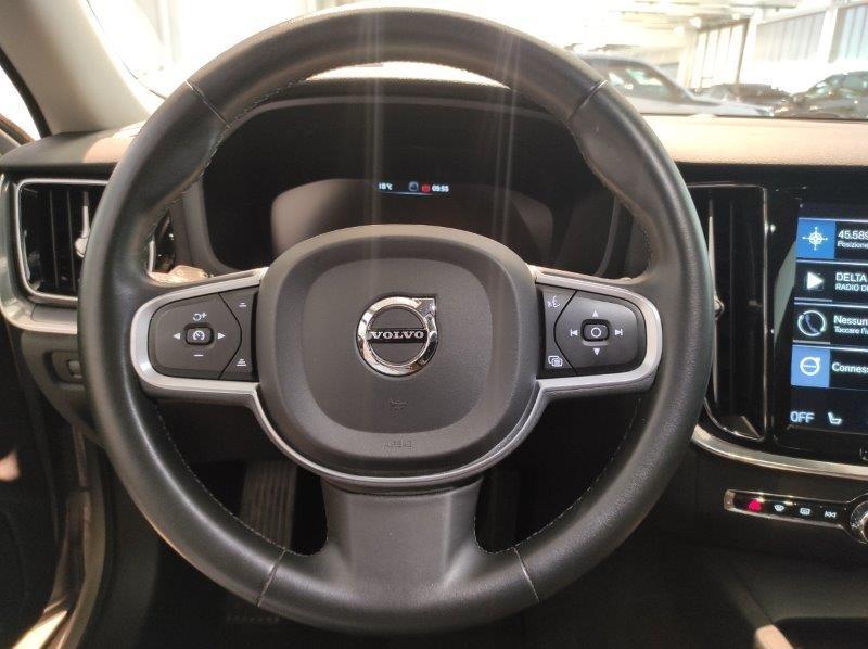 VOLVO V60 (2018-->) - V60 B4 (d) Geartronic Momentum Business