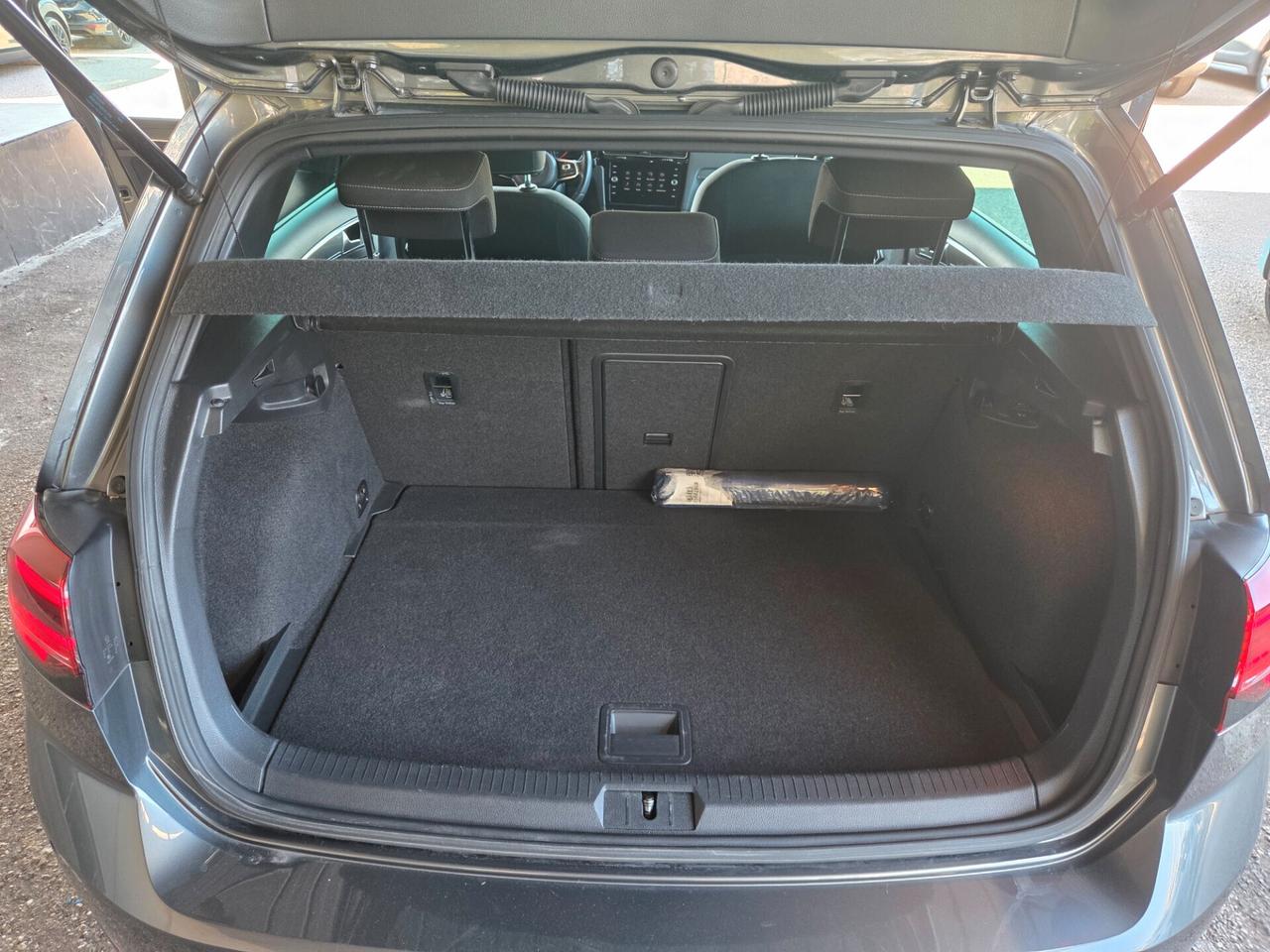 Volkswagen Golf 1.6 TDI 115 CV 5p. R LINE EDITION