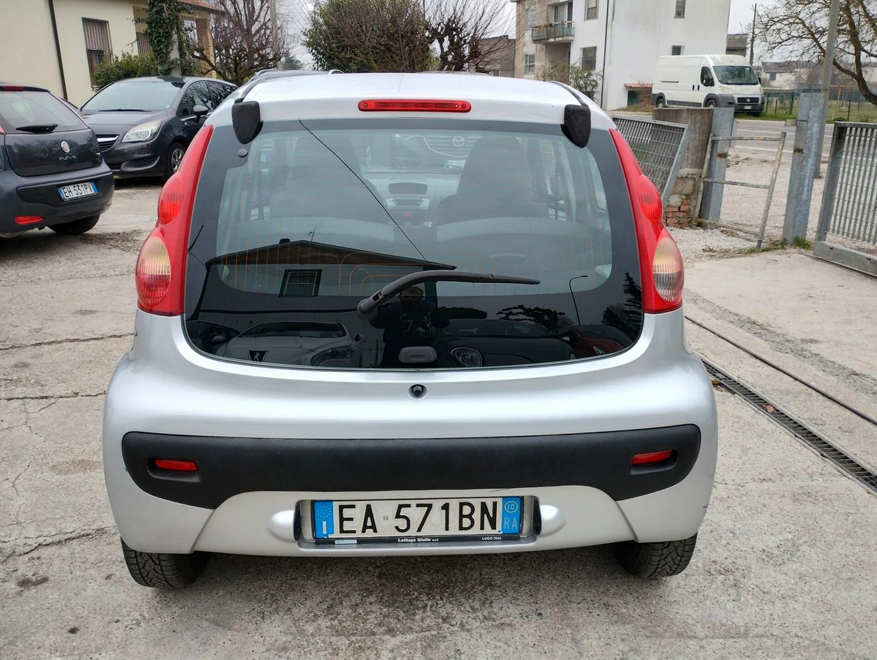 PEUGEOT 107 1.0 68CV 5P Plaisir 2010