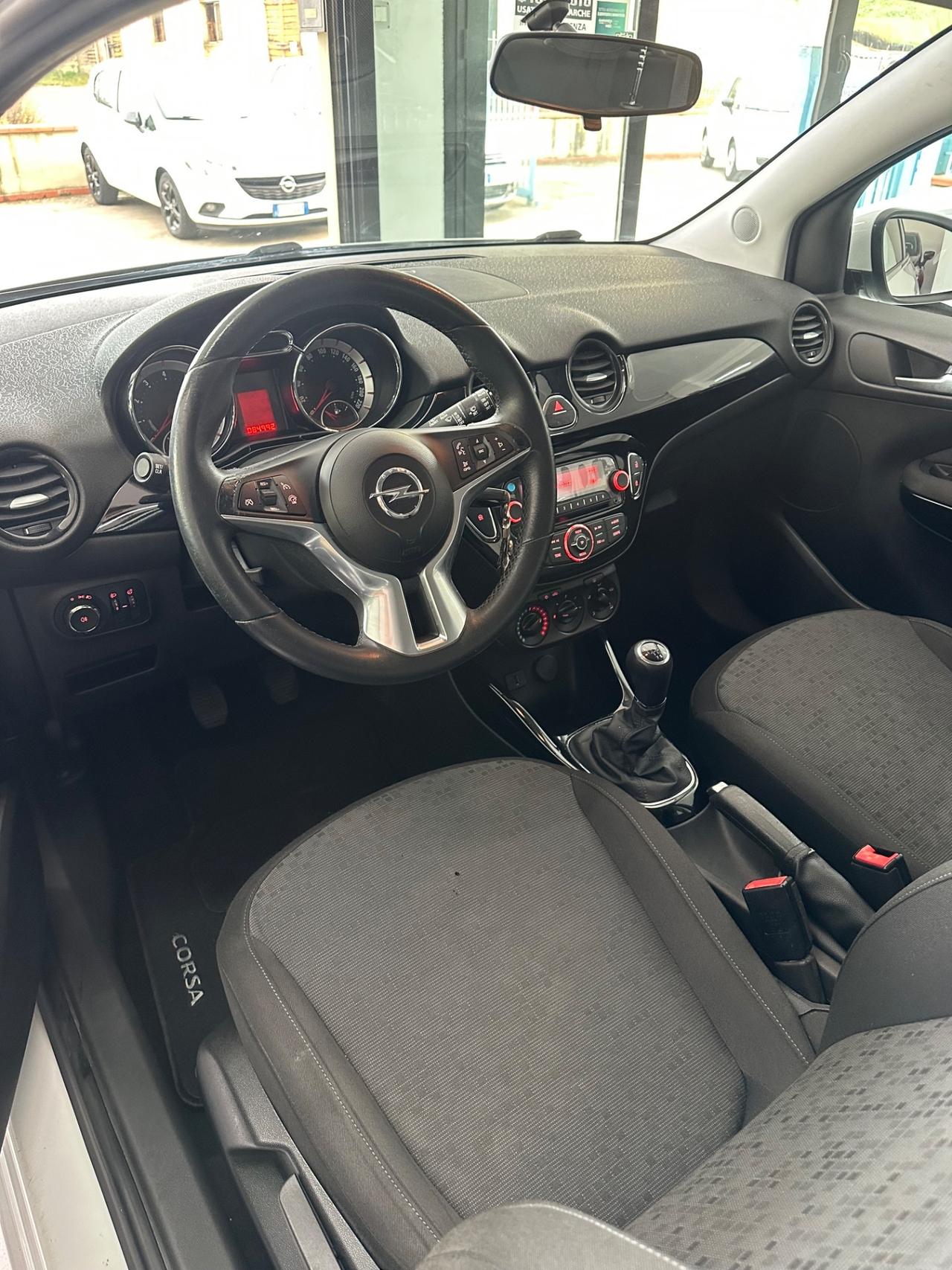 Opel Adam 1.2 70 CV