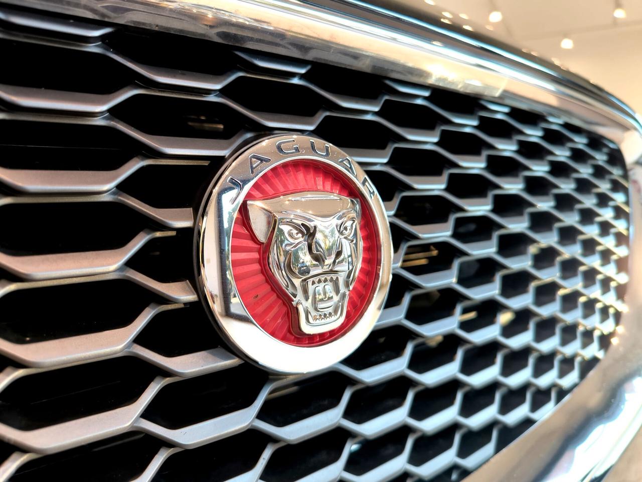 Jaguar E-Pace 2.0D 150 CV
