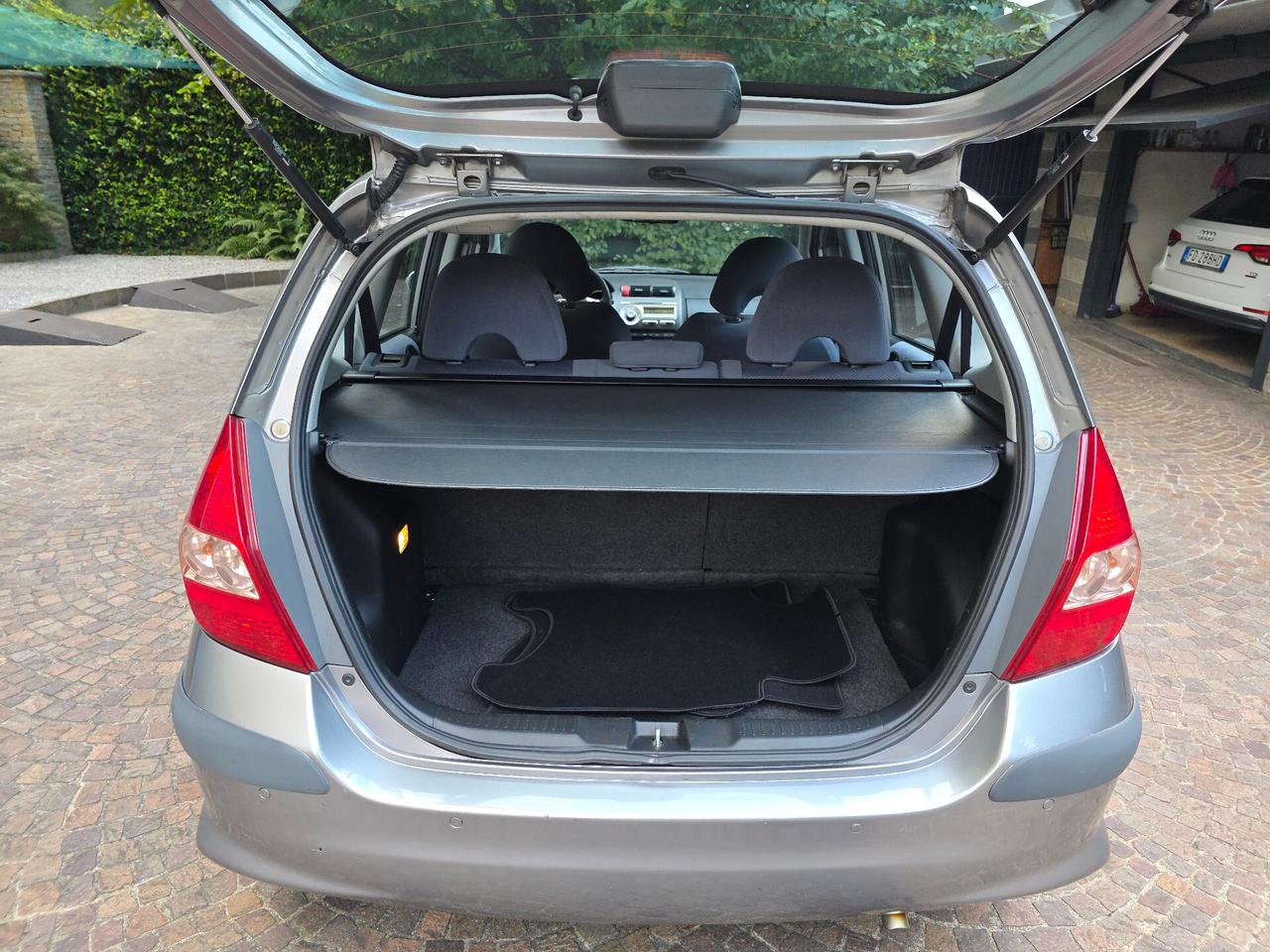 Honda Jazz 1.4 i-DSi 5p. 7 Speed CVT Graph.