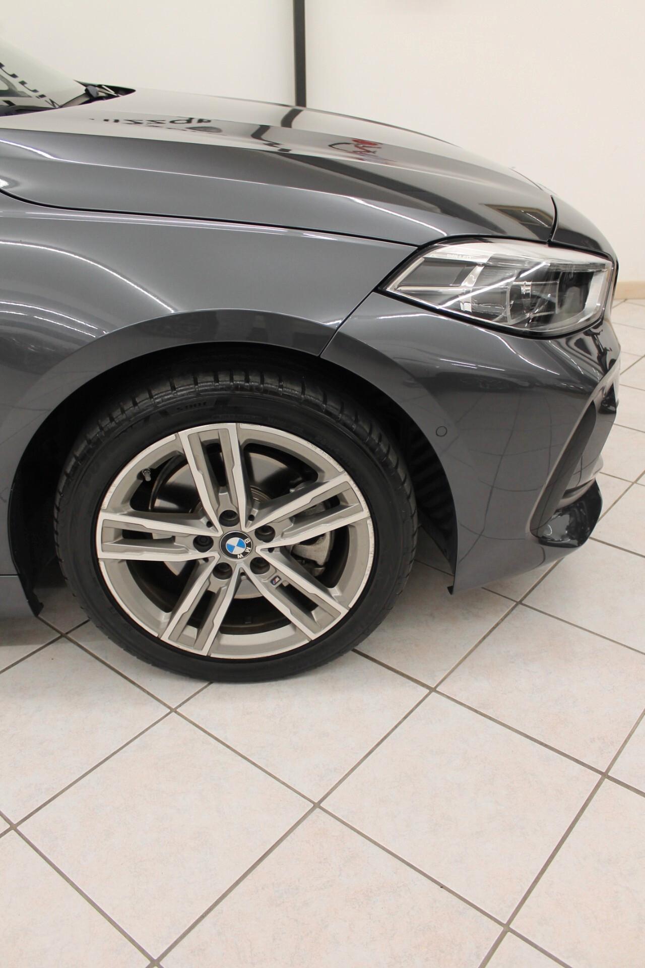 Bmw 118 118d 5p. Msport