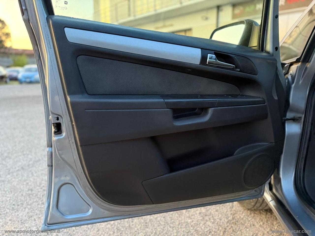 OPEL Zafira 1.6 ecoM 94 CV Cosmo