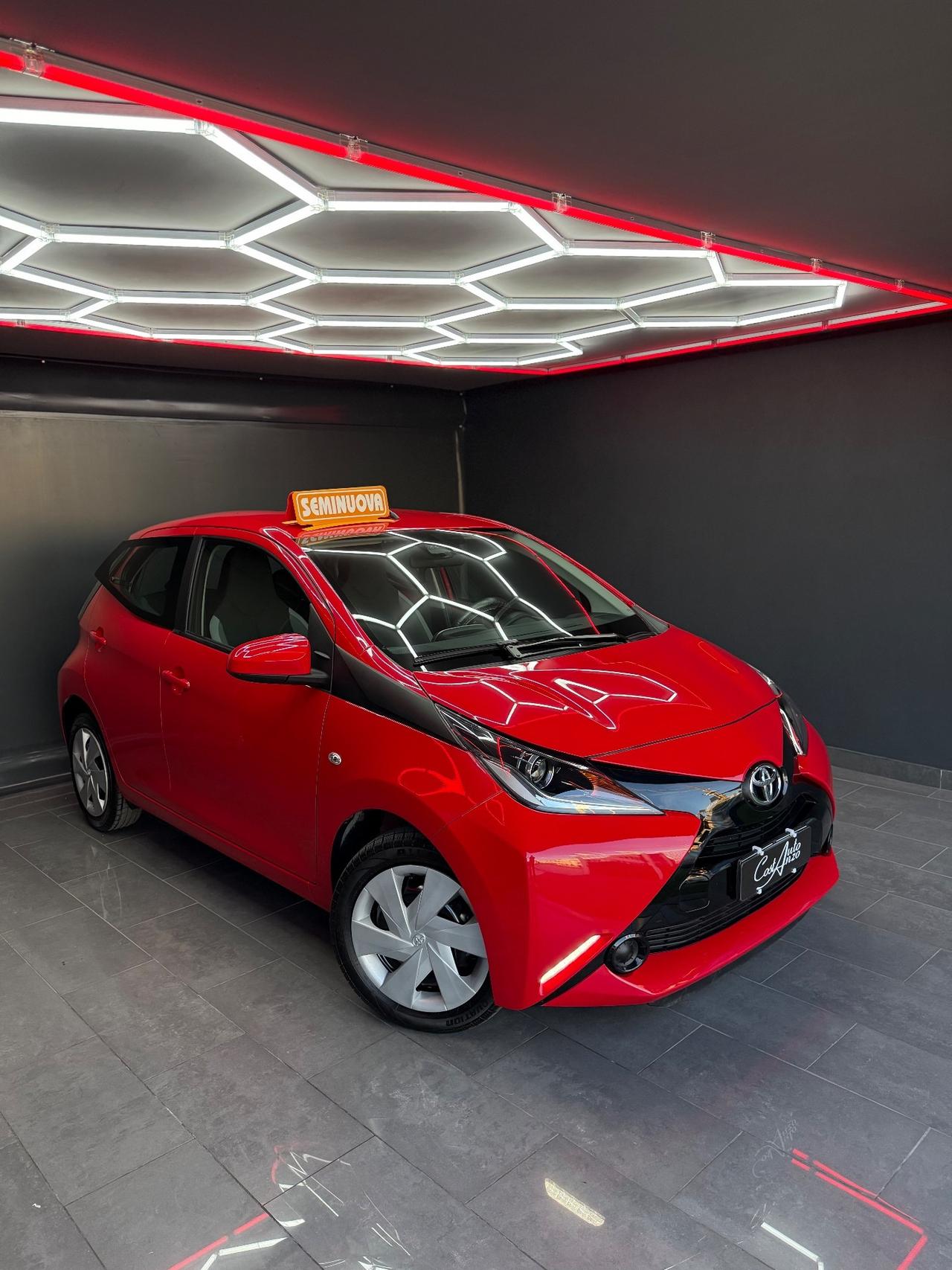 Toyota Aygo 1.0 VVT X-WAVE 2018 20000 KM