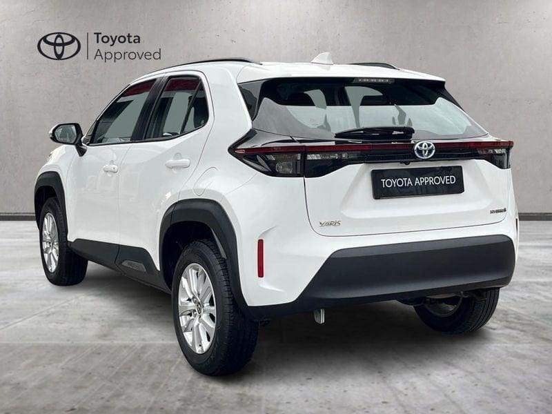 Toyota Yaris Cross Yaris Cross 1.5h Active fwd 115cv e-cvt IVA ESPOSTA