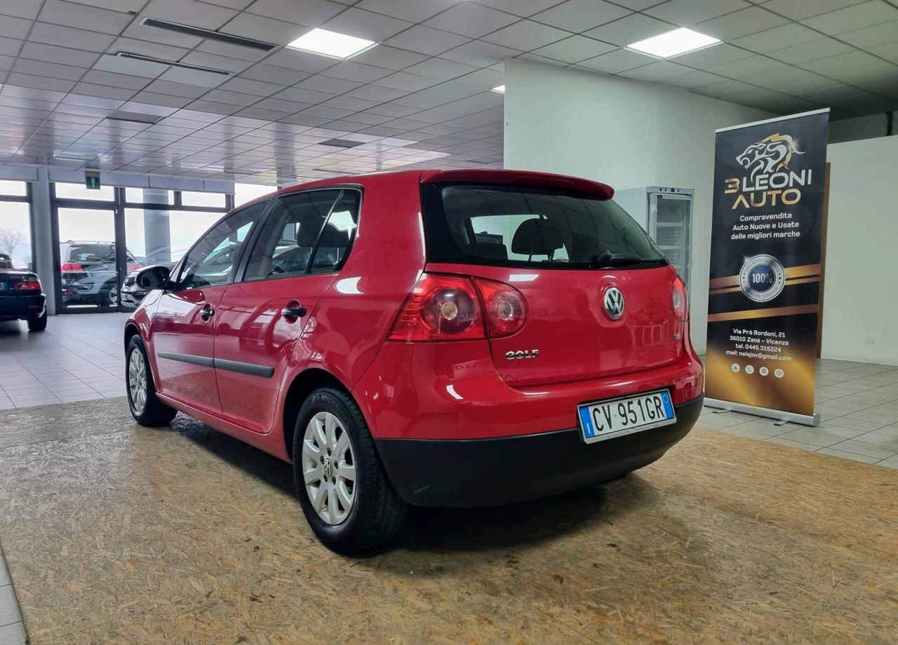 VOLKSWAGEN GOLF 1.6 BENZINA 102CV 5p. COMFORTLINE