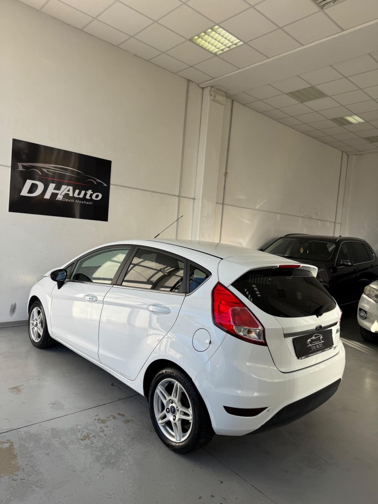 Ford Fiesta 1.5 TDCi 75CV 5 porte Titanium