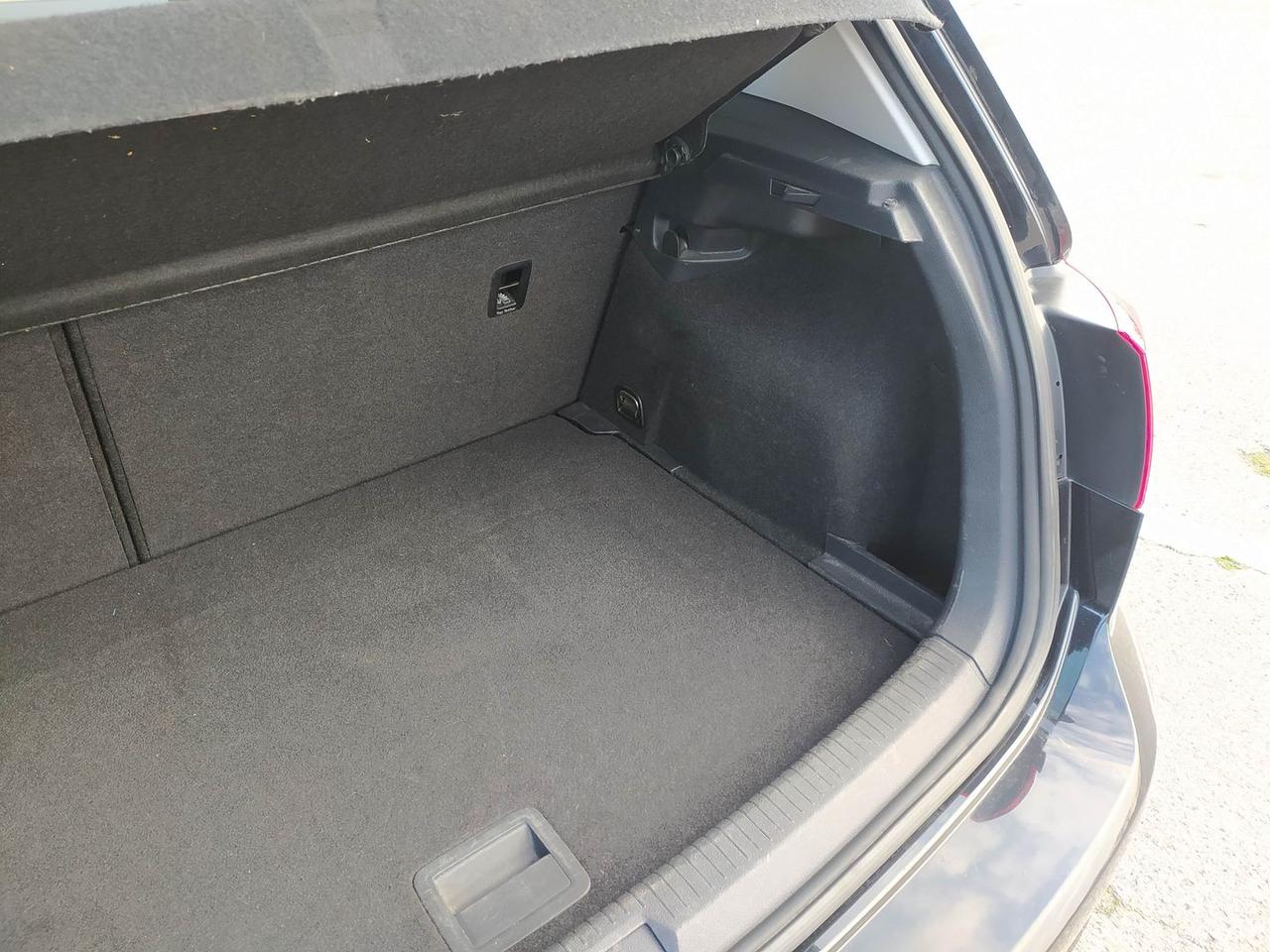 Volkswagen Golf Comfortline 1.6 TDI 110CV Bl #9567