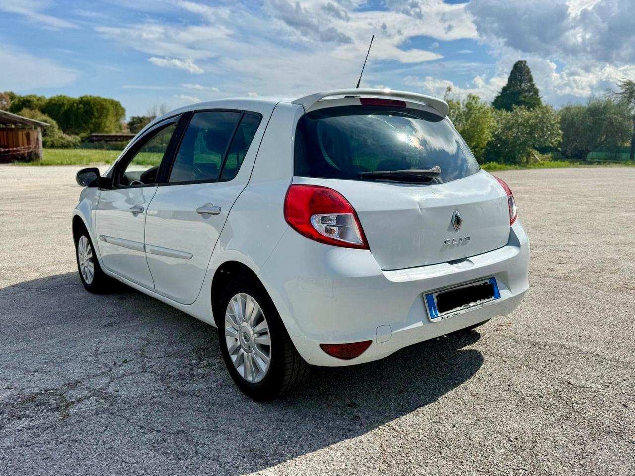 Renault Clio 1.2 GPL 5porte neopatentati uniproprietario