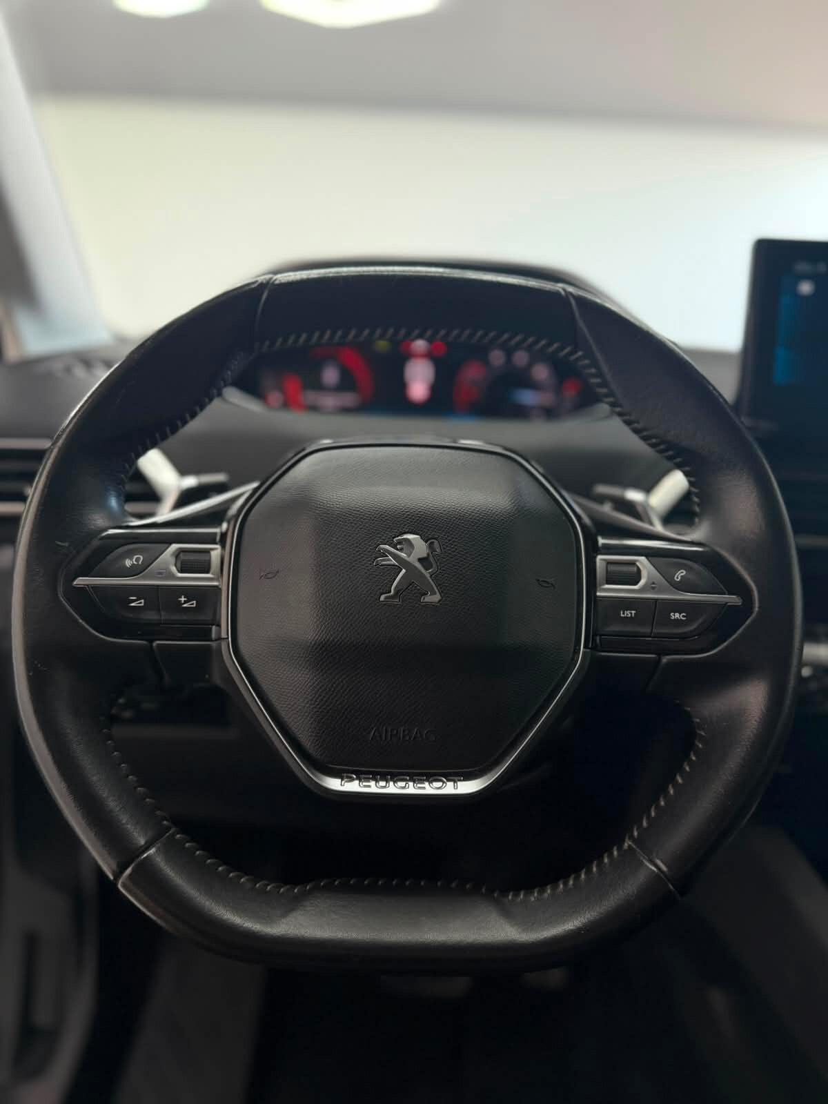 Peugeot 3008 BlueHDi 130 S&S EAT8 Allure