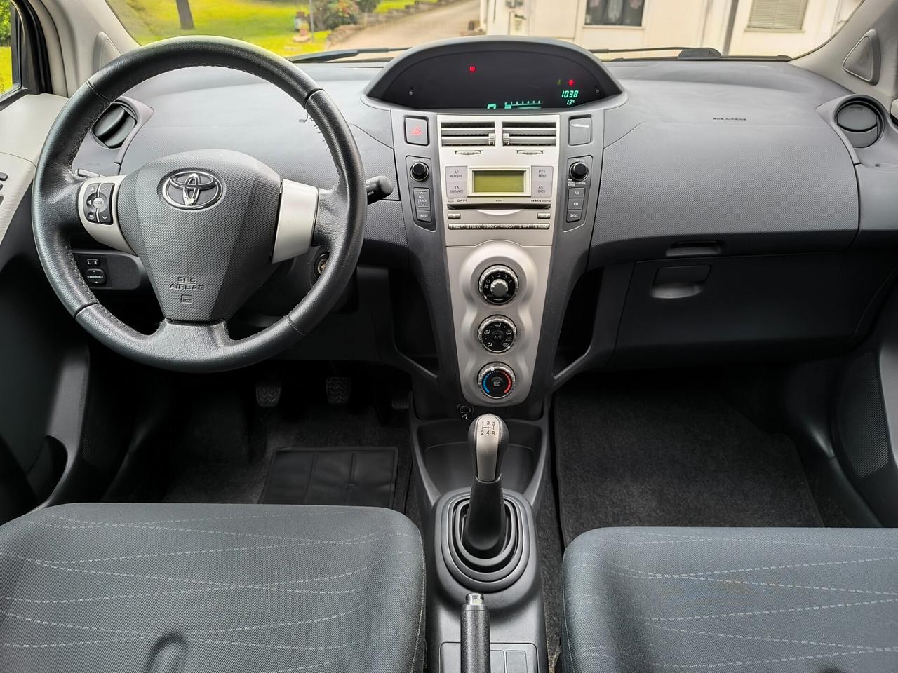 Toyota Yaris 1.0 5 porte Sol