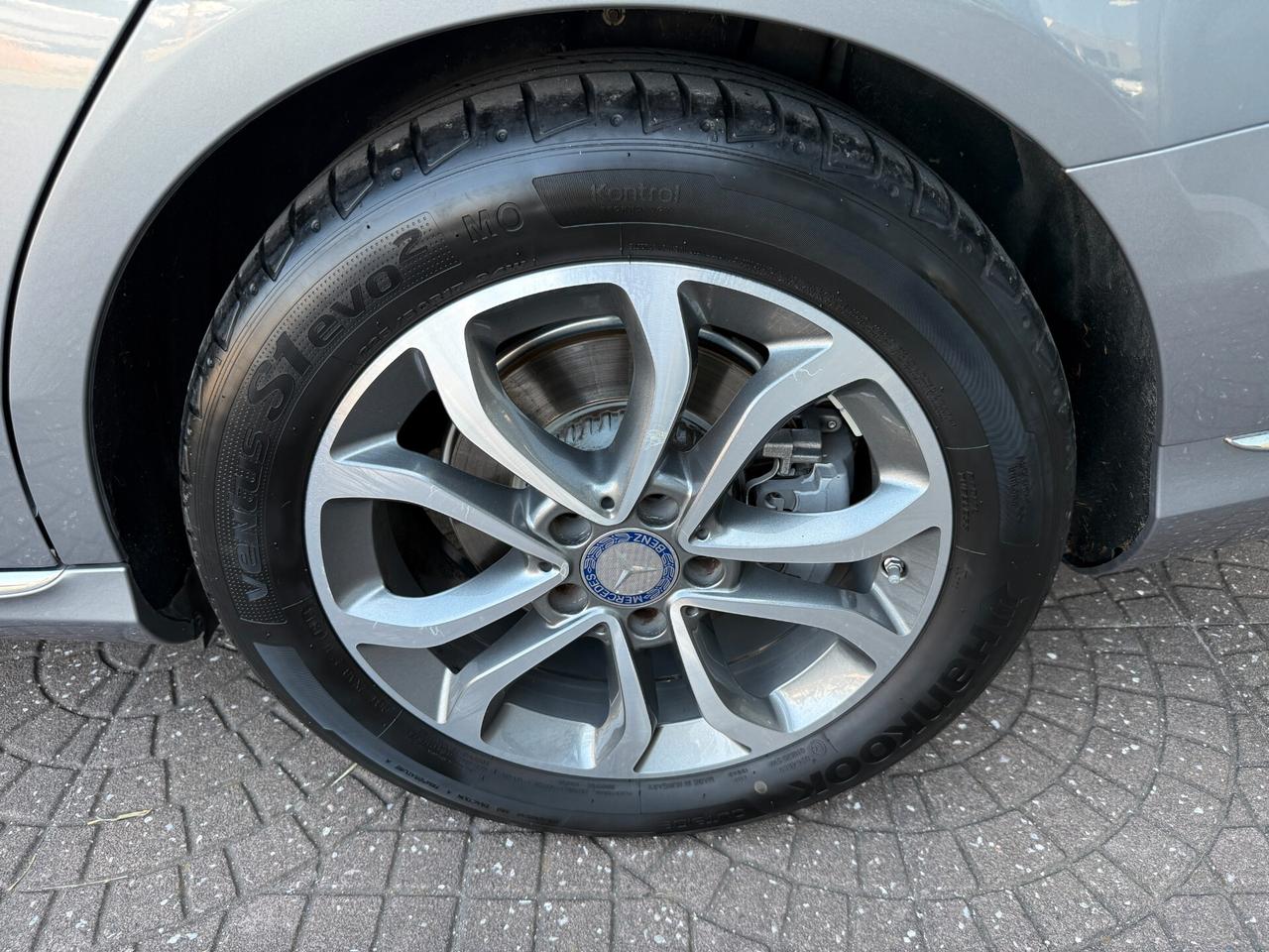 Mercedes-benz C 200 Sport 26000KM!!!