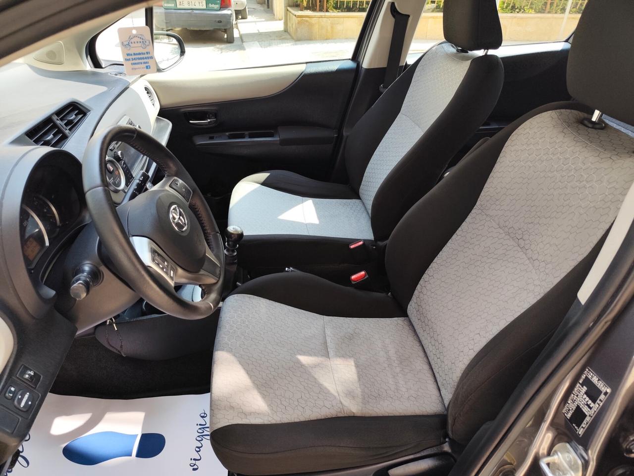 Toyota Yaris 1.4 D-4D 90CV DIESEL NAVI