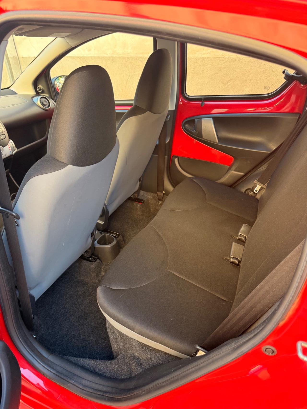Toyota Aygo 1.0 12V VVT-i 5 porte Lounge Connect