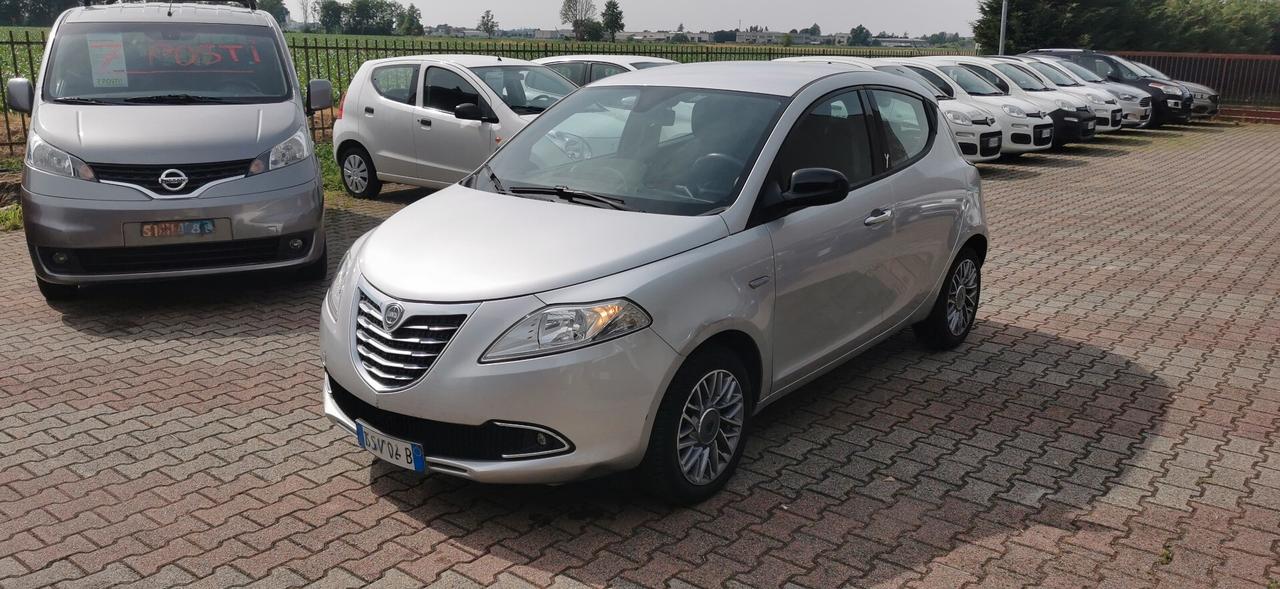 Lancia Ypsilon 0.9 TwinAir 85 CV 5 porte S&S DFN Gold