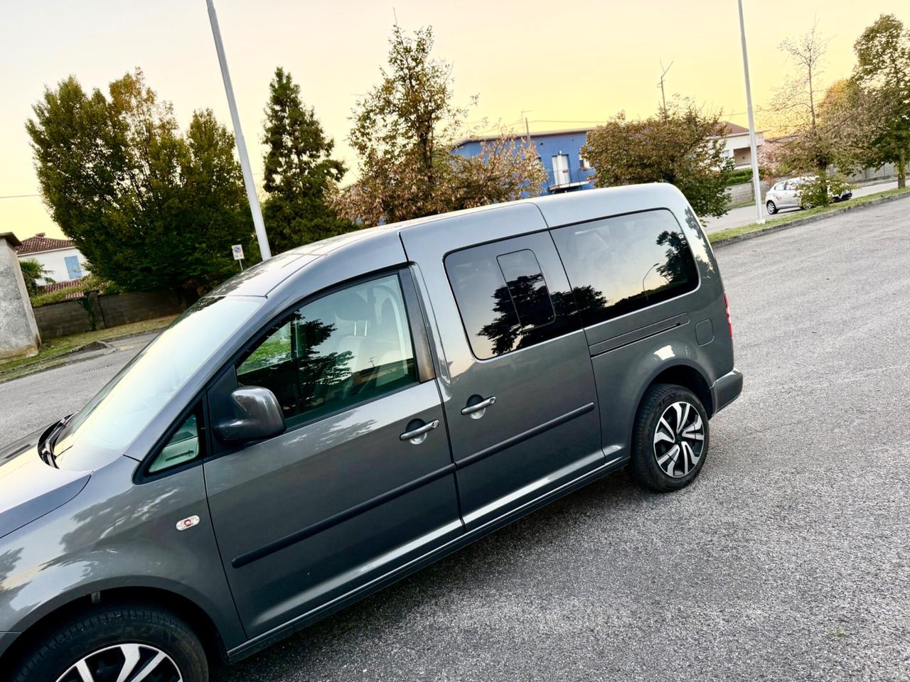 Volkswagen Caddy 1.6 TDI 102 CV DSG 5p. Trendline