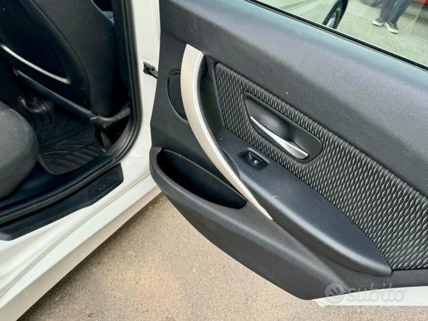 BMW 320 d Efficient Dynamics Touring Modern