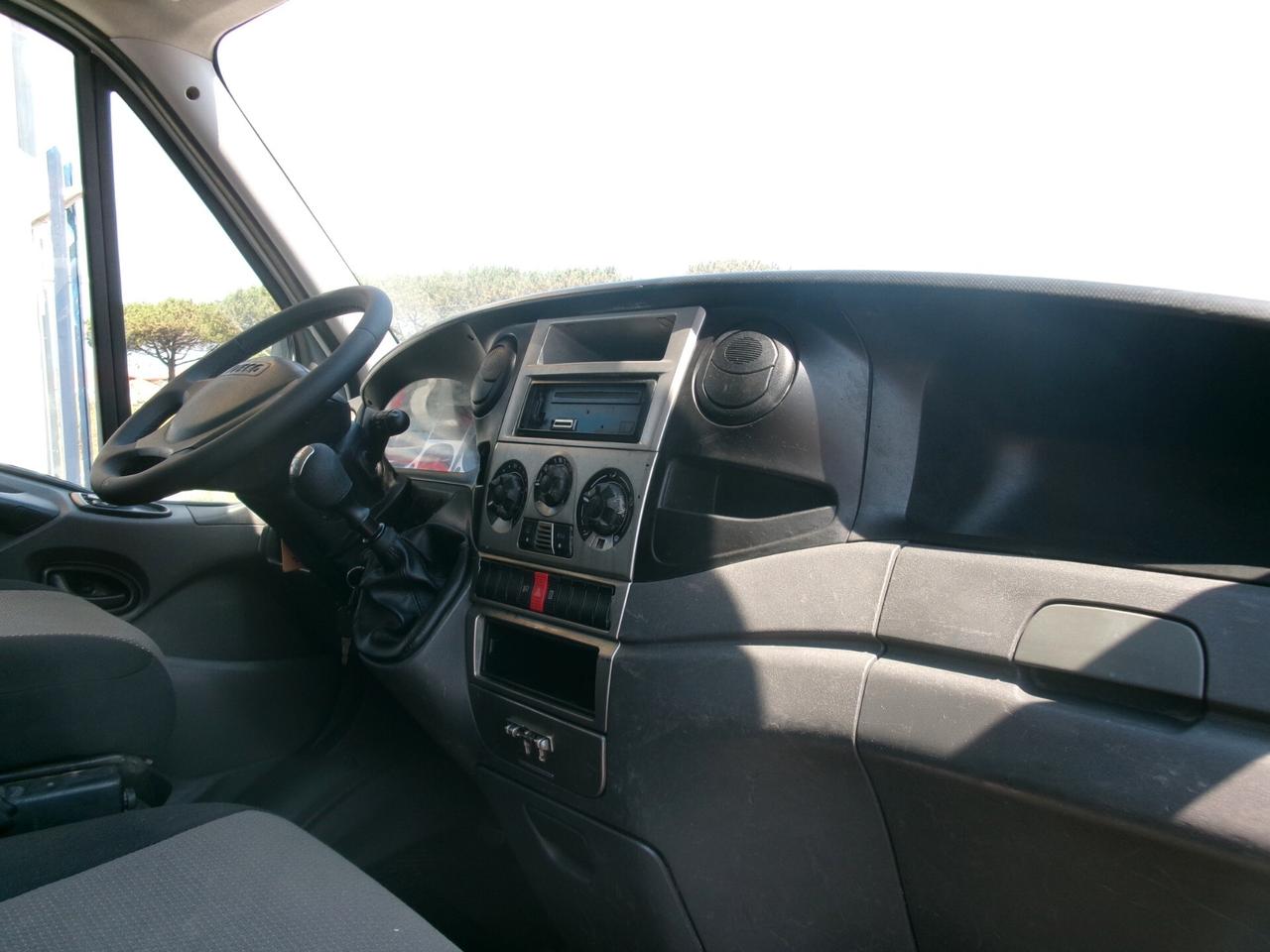Iveco Daily 35C13 2.3 130CV RIBALTABILE TRILATERALE
