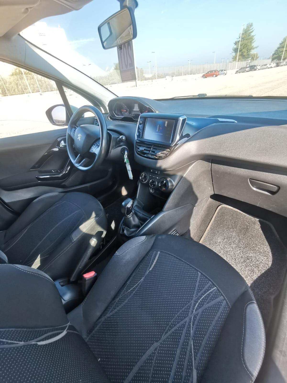 Peugeot 208 1.2 VTi 82 CV 5 porte Active 12/2013