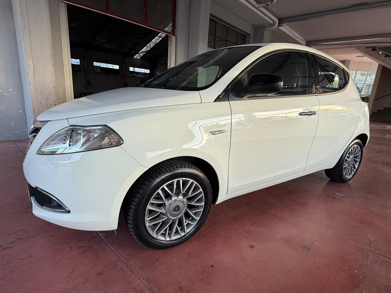 Lancia Ypsilon 1.2 69 CV Unyca da QUALITYCARS PESCARA