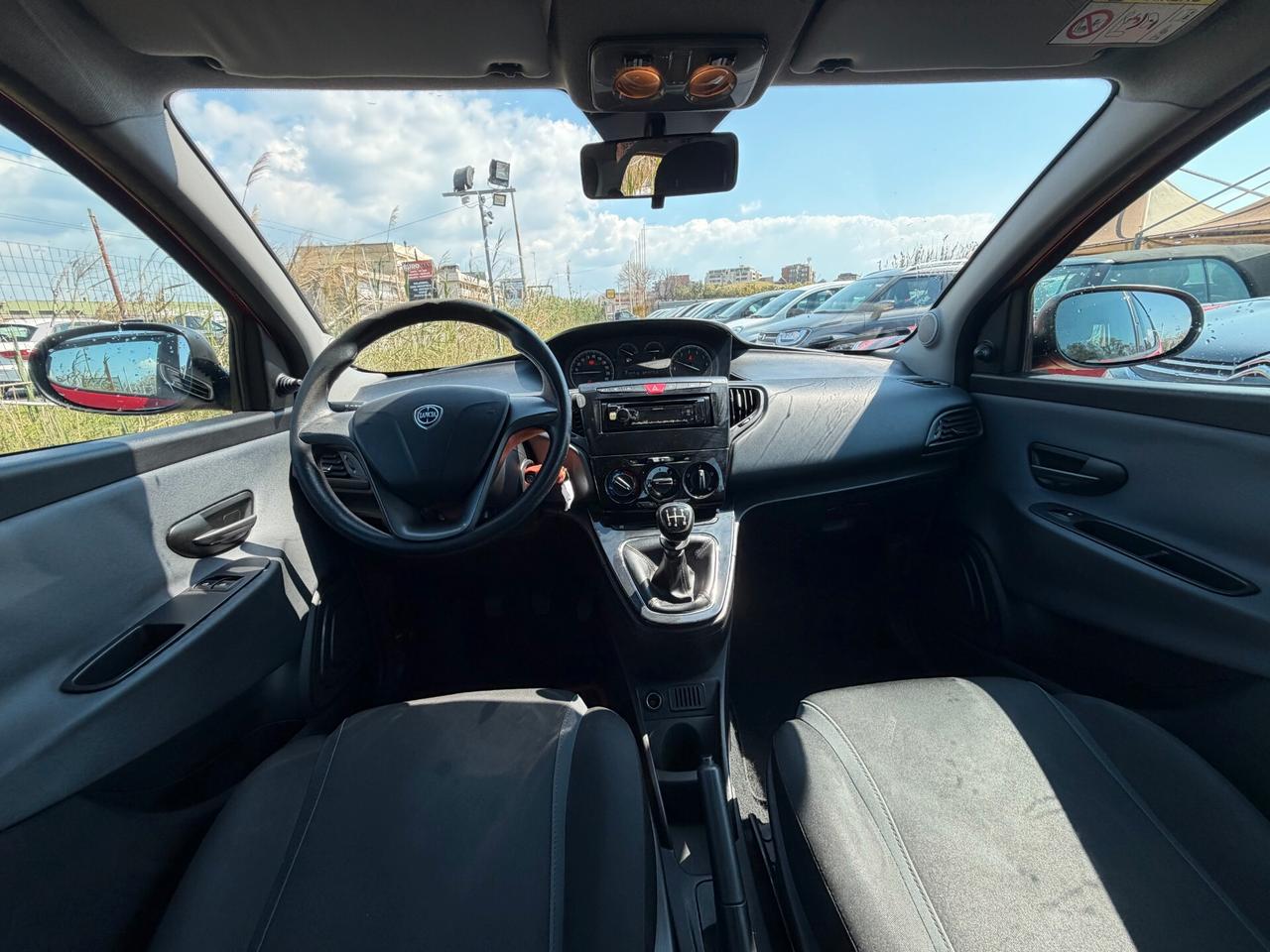 LANCIA YPSILON 1.2 66.000 KM ANNO 2016 GARANTITA