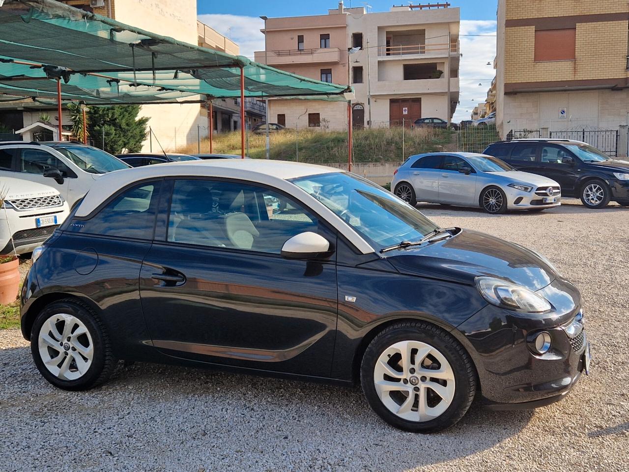 Opel Adam 1.4 87 CV GPL Tech Unlimited