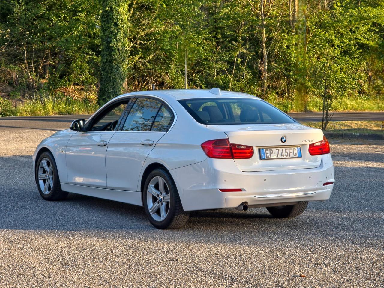 Bmw 320 320i cat Eletta CV-184 2012-E5B Manuale