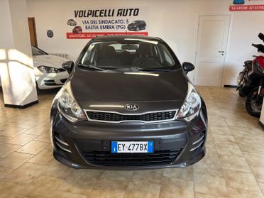KIA RIO ANNO 2015 BZ 1.2 ADATTA NEOPATENTATI KM 130 MILA