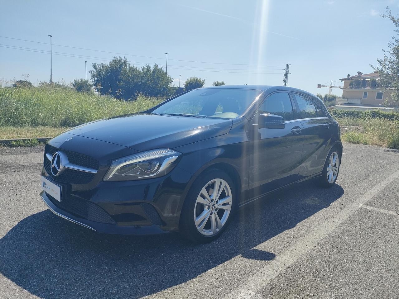 MERCEDES BENZ Classe A 180 automatica 110cv