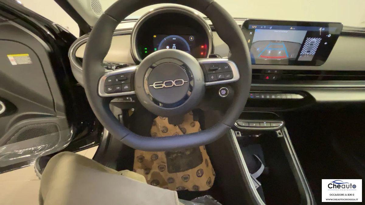FIAT - 600 - Hybrid DCT MHEV La Prima