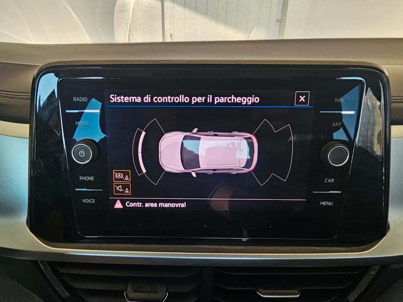Volkswagen T-Roc 2.0 tdi R-Line 115cv *OFFERTA DEL MESE*