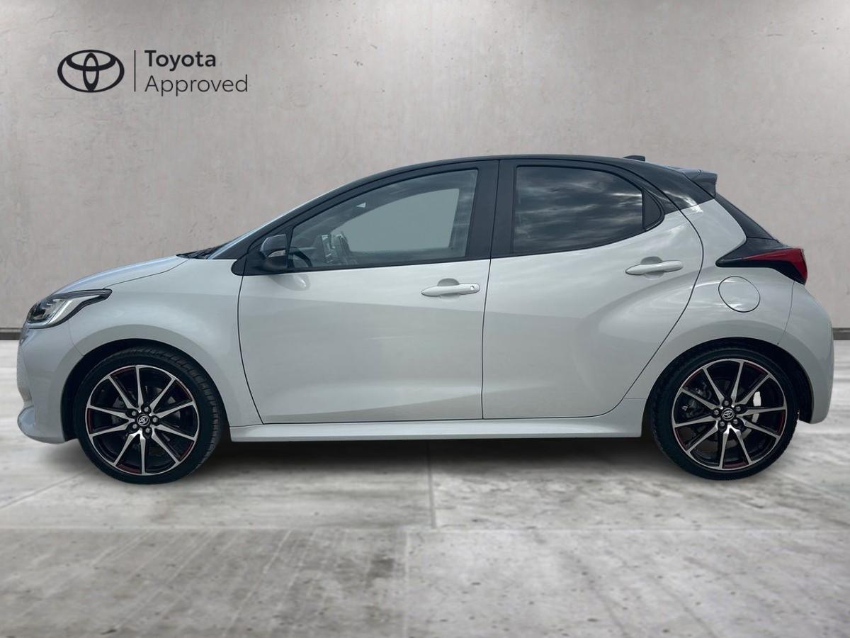 TOYOTA Yaris IV 2020 - Yaris 1.5h GR Sport
