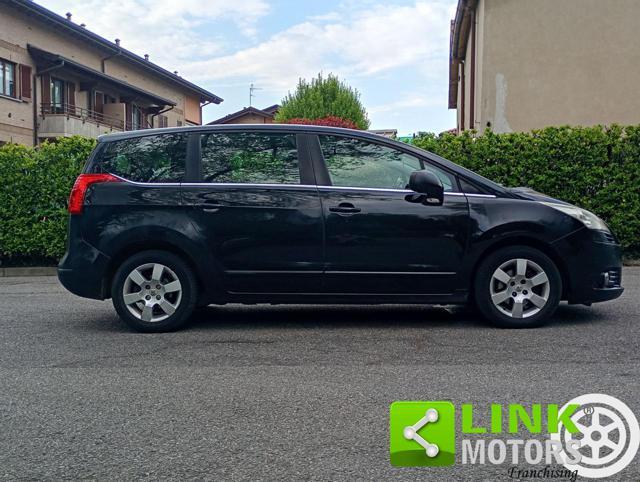 PEUGEOT 5008 1.6 HDi 110CV Tecno