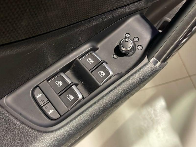 Audi Q2 Q2 35 TDI S tronic S line Edition *Cerchi 19*