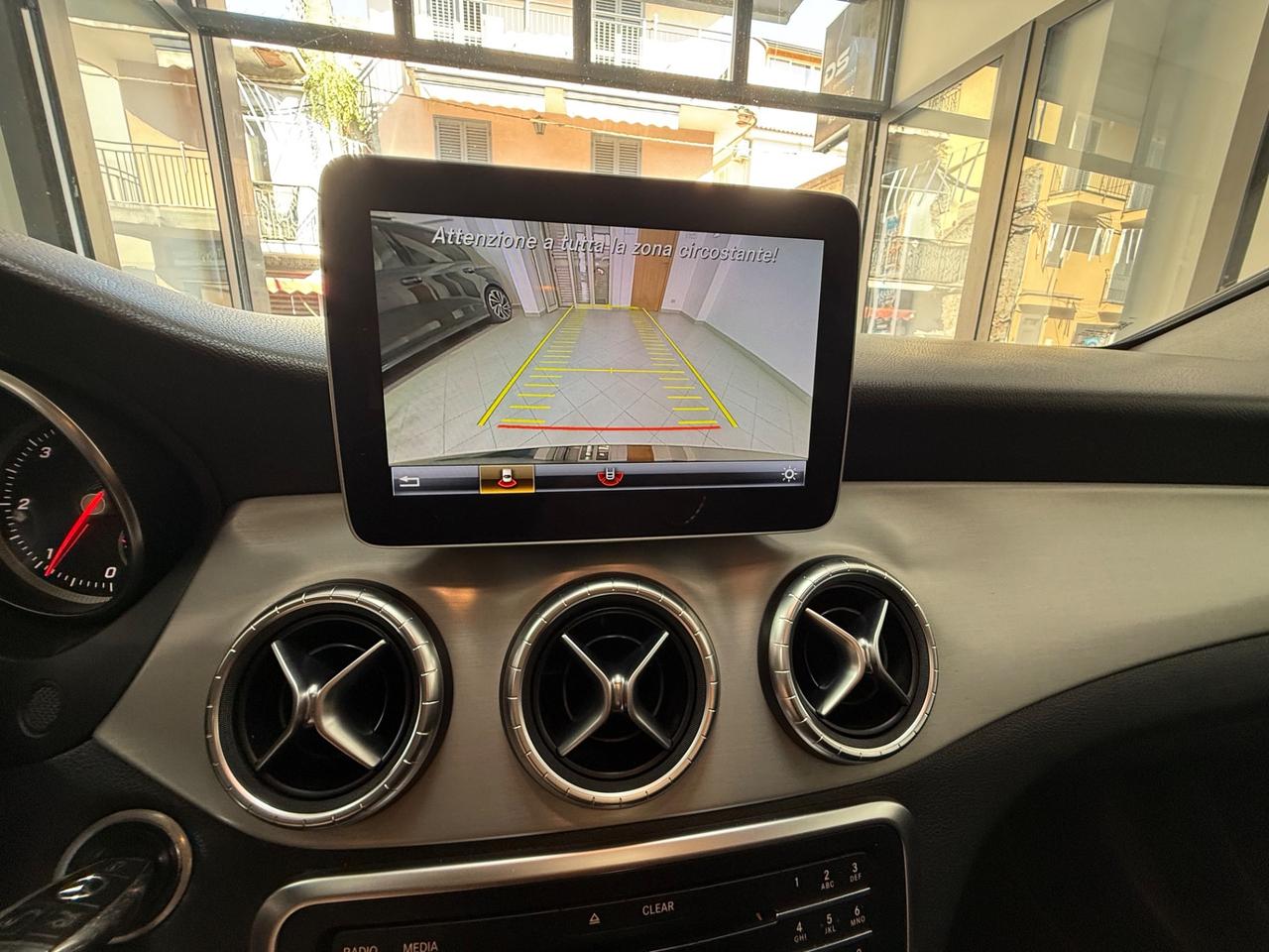 MERCEDES- BENZ CLA 200 D 136 CV AMG PREMIUM PLUS