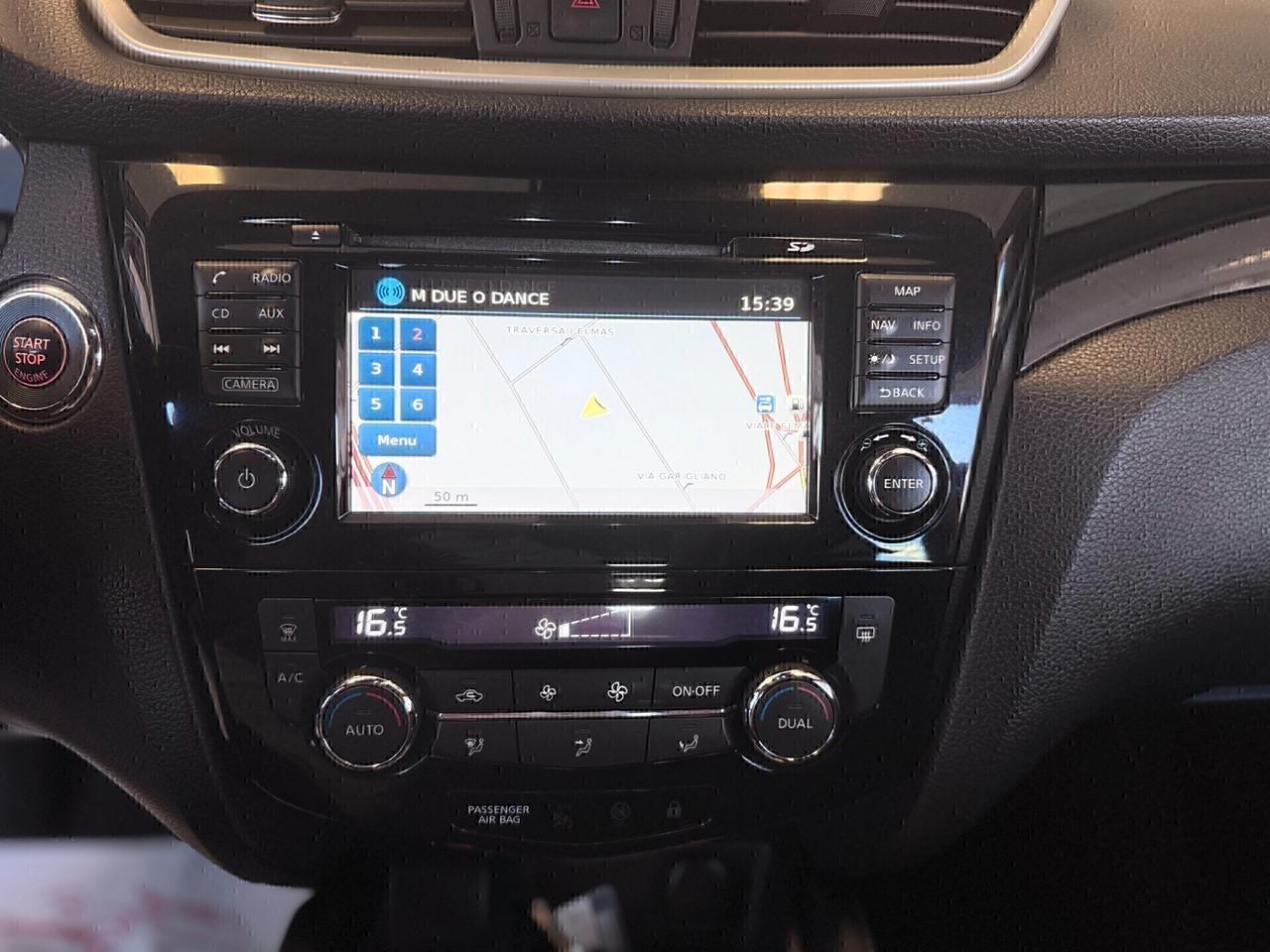 Nissan Qashqai 1.6 dCi 2WD- TETTO PANORAMICO