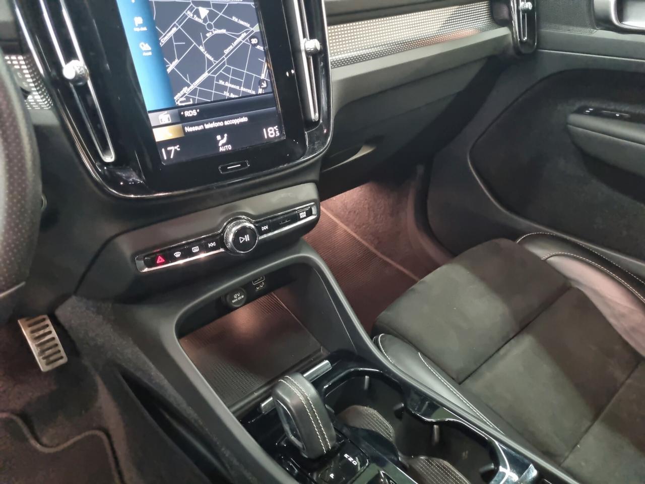 Volvo XC40 T4 Recharge Plug-in Hybrid R-design