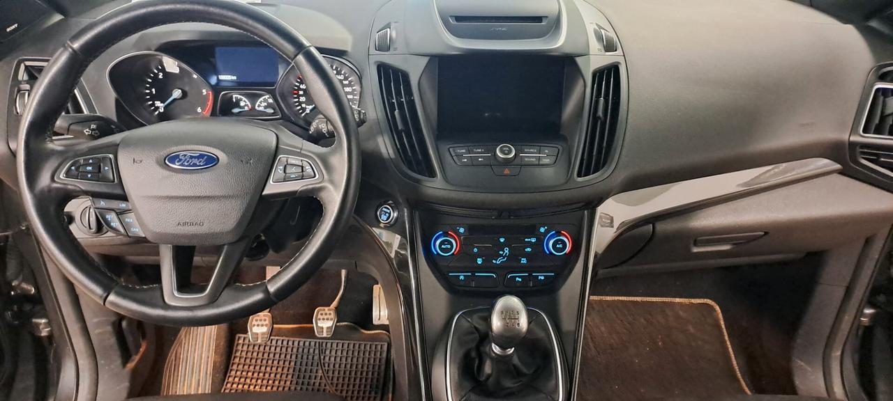 Ford Kuga 1.5 TDCI 120 CV 2WD ST-Line