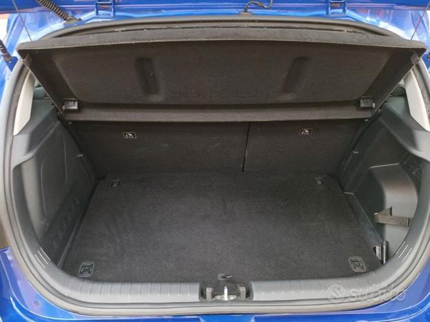 Hyundai i20 100 cv Ibrida Connectline