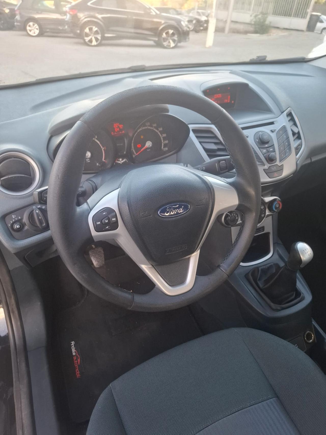 Ford Fiesta 1.4 TDCi 5p. - 2011