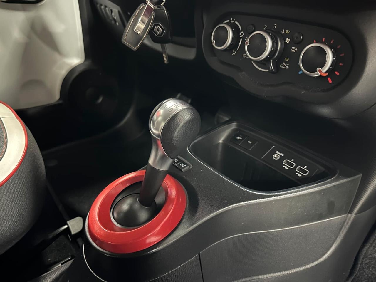 Renault Twingo TCe 95 CV EDC Duel2