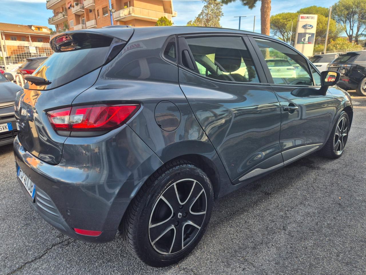 Renault Clio dCi 8V 75 CV 5 porte Duel2